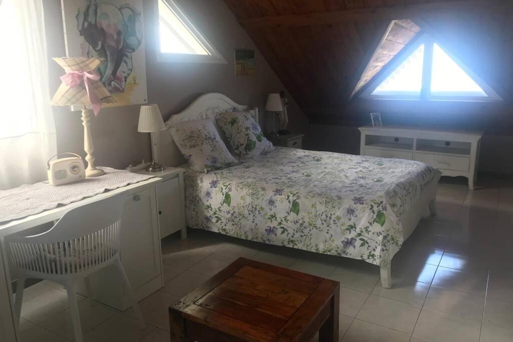 St Leu -Villa D'Artiste, Superbe Vue Mer, Piscine Chauffee Saint-Leu Bagian luar foto